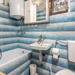 Дом отдыха Lovely In With Wifi Ledenice
